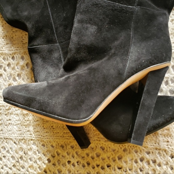 🔥 PRICE DROP JIMMY CHOO "BILL" FRINGE BOOTS - Picture 15 of 15